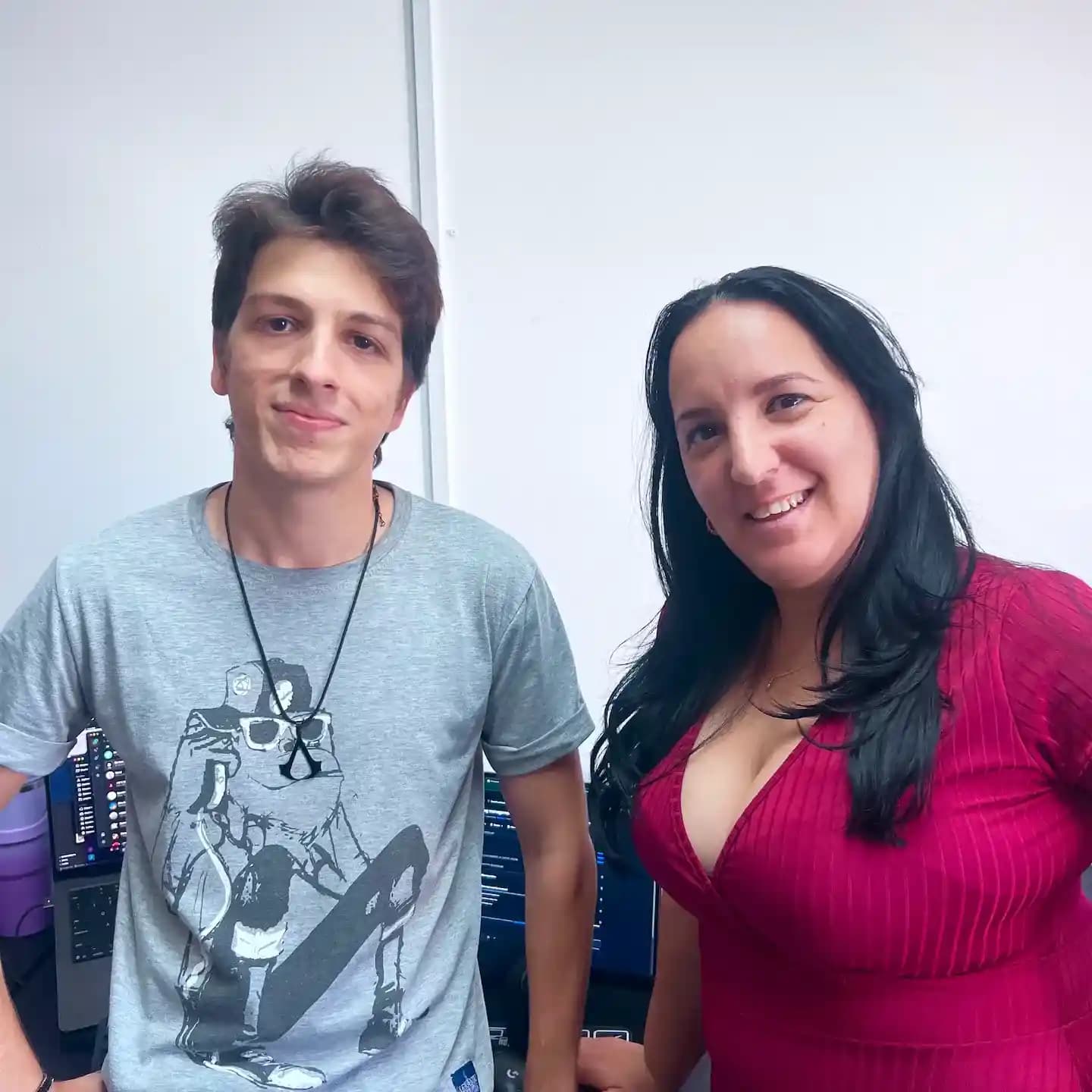 Profesional trabajando en Avangenio